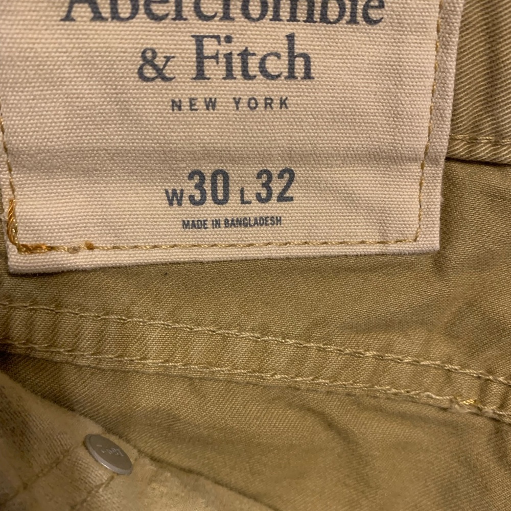 Abercrombie and Fitch Skinny Jean 30x32 - Picture 2 of 3